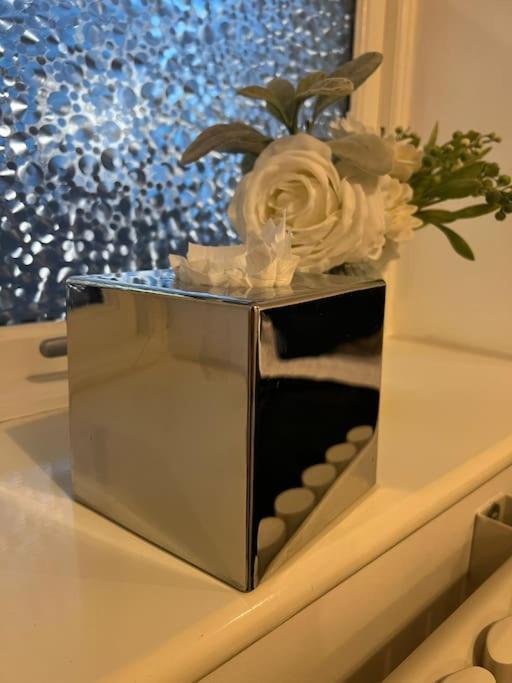 קינגסטון אפון הול Hu1 Stylish Cozy Central Apartment Wifi H3 מראה חיצוני תמונה